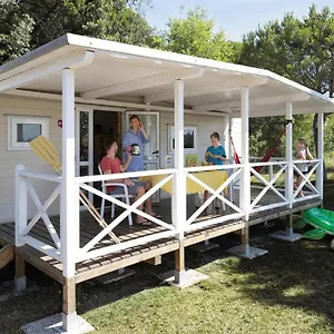 Mobile In With Terrace Ferienhaus